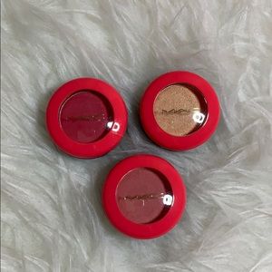 MAC Nutcracker Sweet Magic Dust Eyeshadow